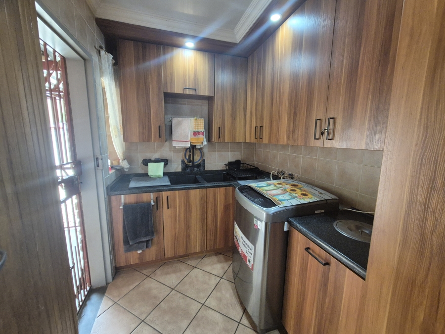 3 Bedroom Property for Sale in Flimieda North West